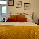 Centrally Located Home In Stoke On Trent