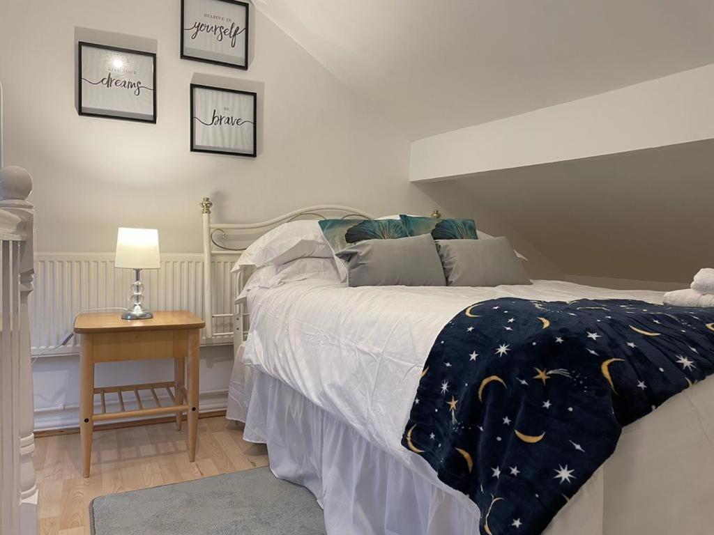 Holiday home Centrally Located In On Trent